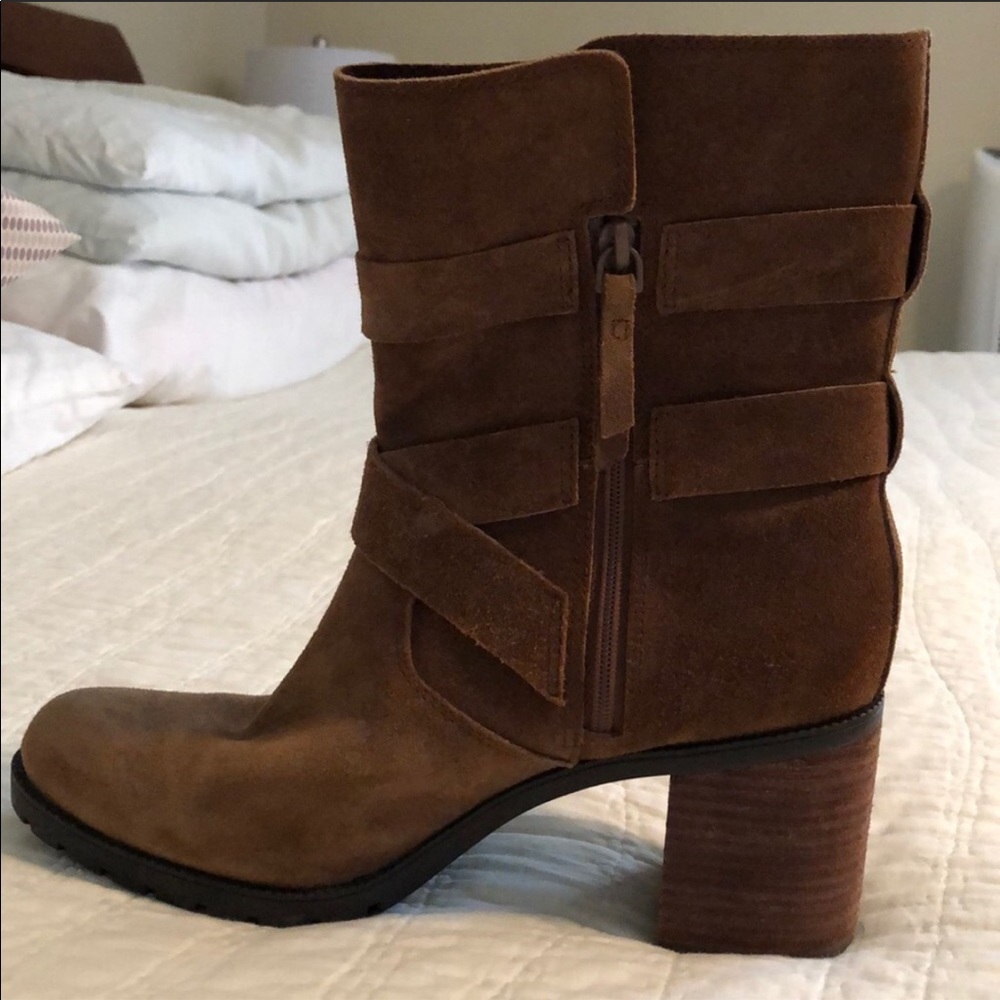 Clarks leather boots with heel - Picture 3 of 7